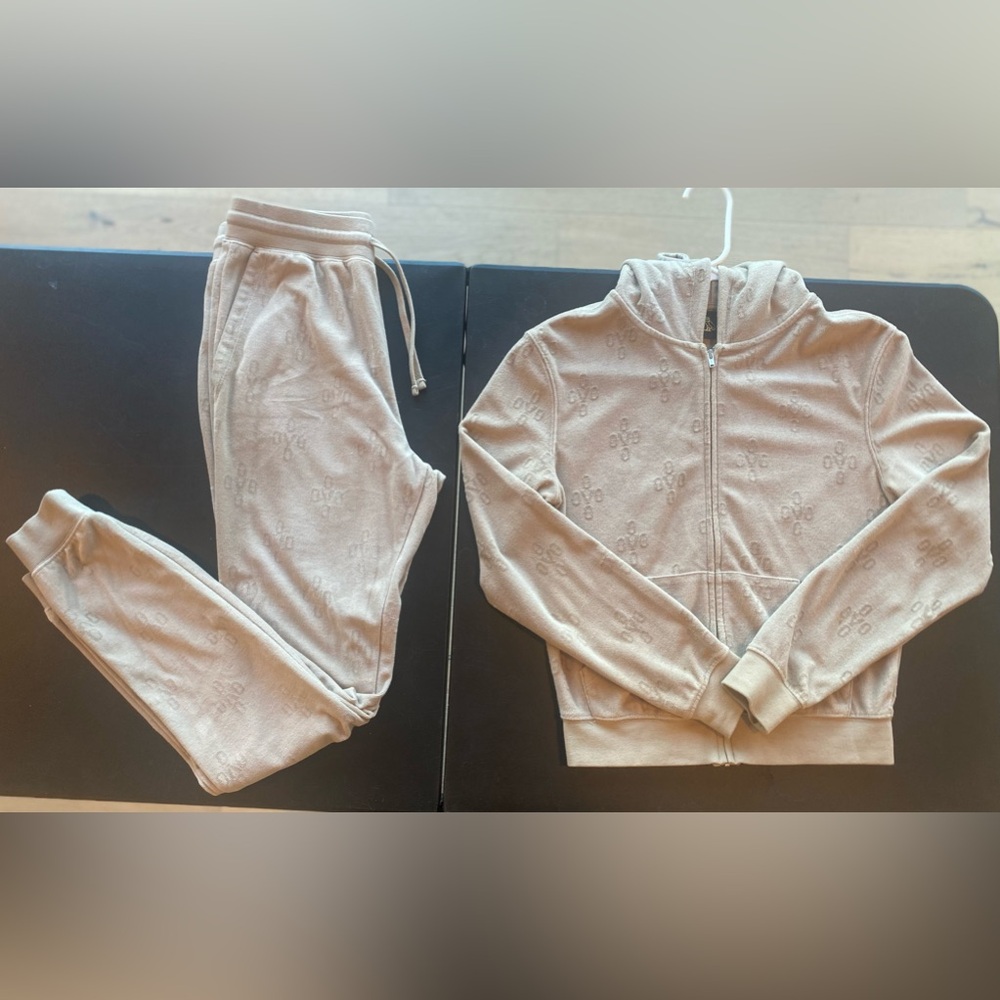 OVO Sweatsuit. XS.